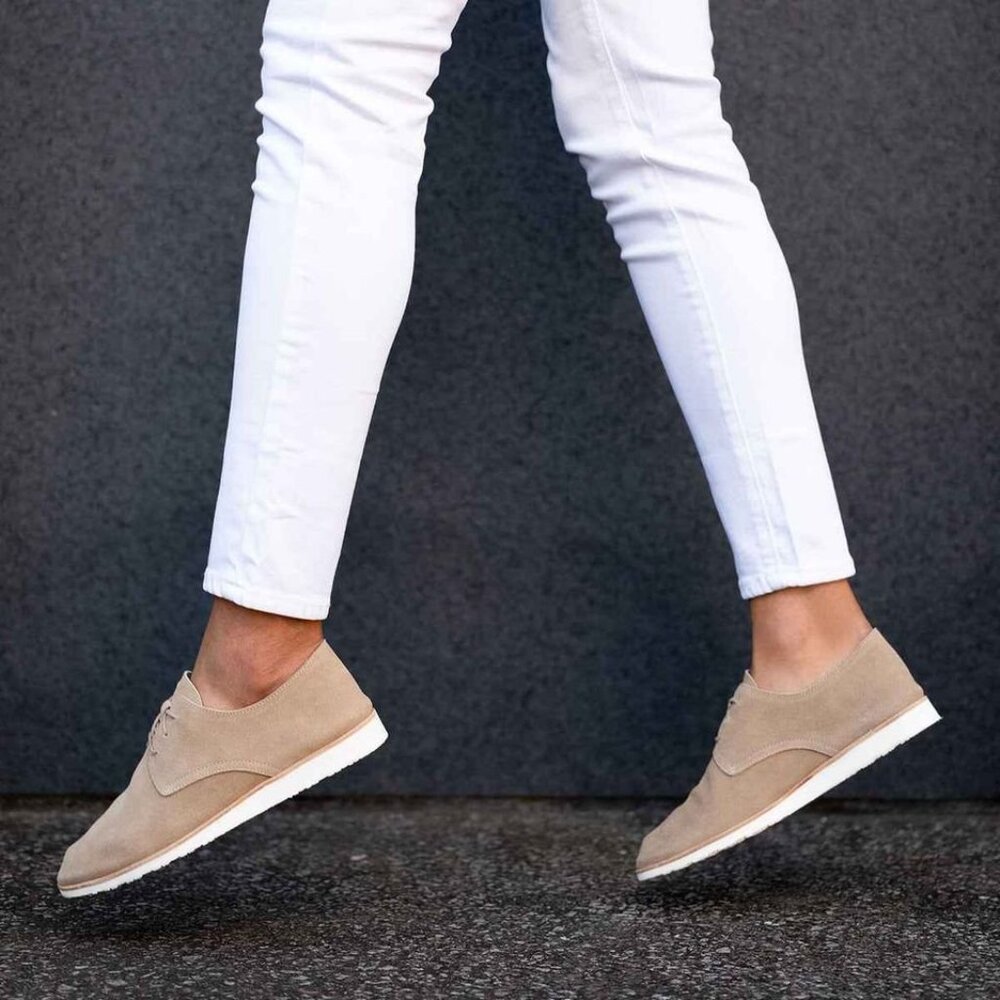 Nisolo Lightweight Derby Sneaker Size 6 (brand new)